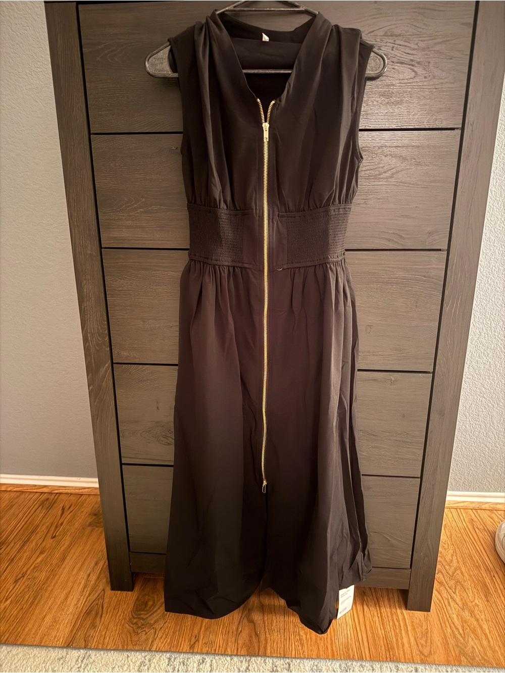 NWT Halara Black Sleeveless Zip-Front Dress with Smocked Waist